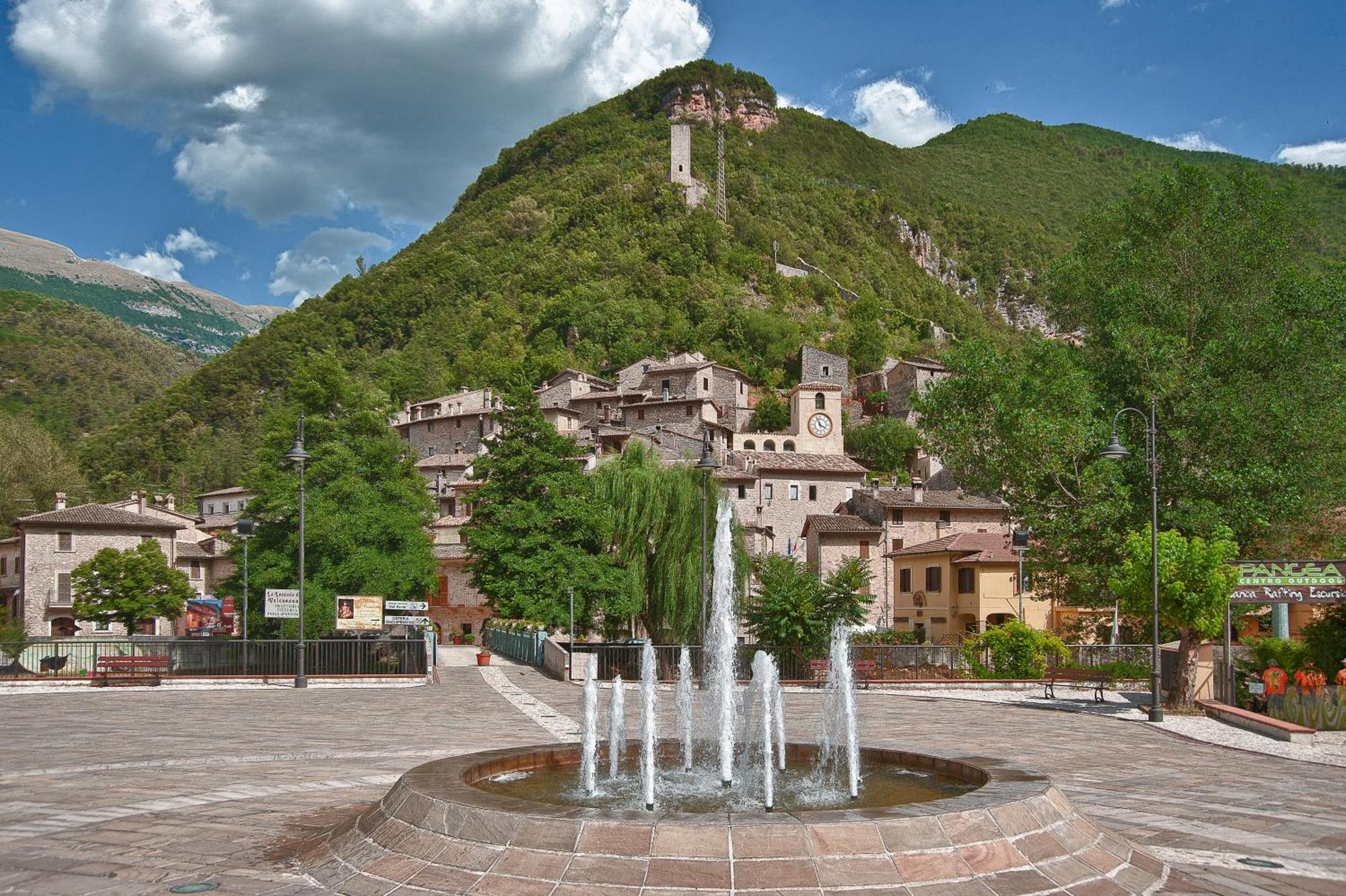 Torre Del Nera Albergo Diffuso & Spa Scheggino Екстер'єр фото